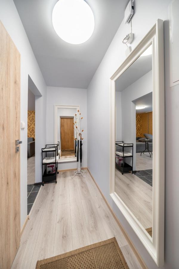 Wonderful Apartment In The City Center Šiauliai Eksteriør billede